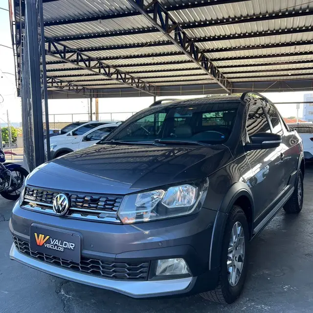Carro Volkswagen Saveiro 2017 Cross 1.6 16v MSI CD (Flex)