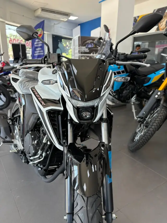 Moto Yamaha Fazer FZ25 2026 Connected