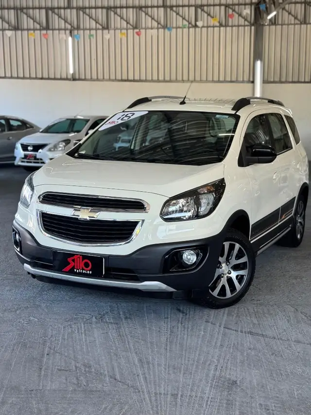Carro Chevrolet Spin 2018 Activ 1.8 (Flex) (Aut)