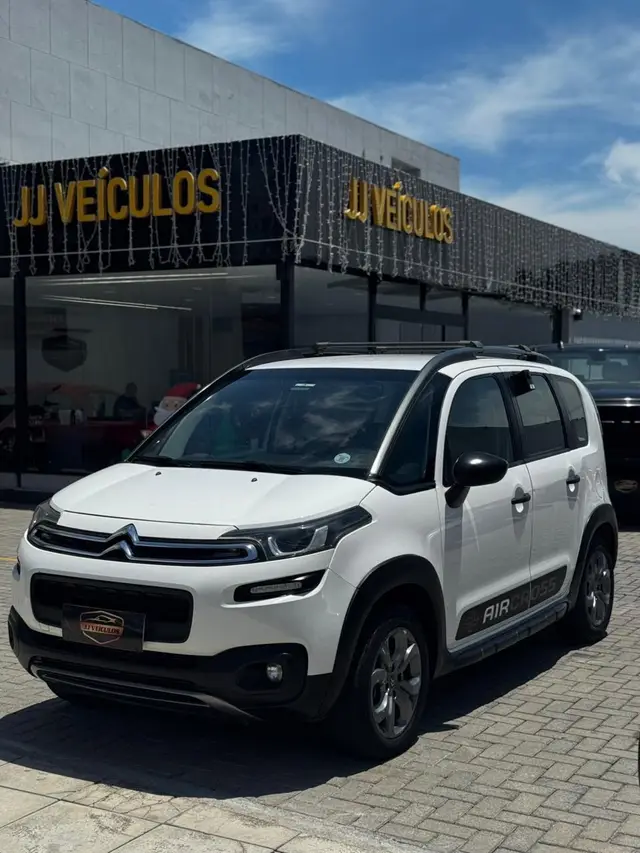 Carro Citroën Aircross 2016 Feel 1.6 16V (Flex)