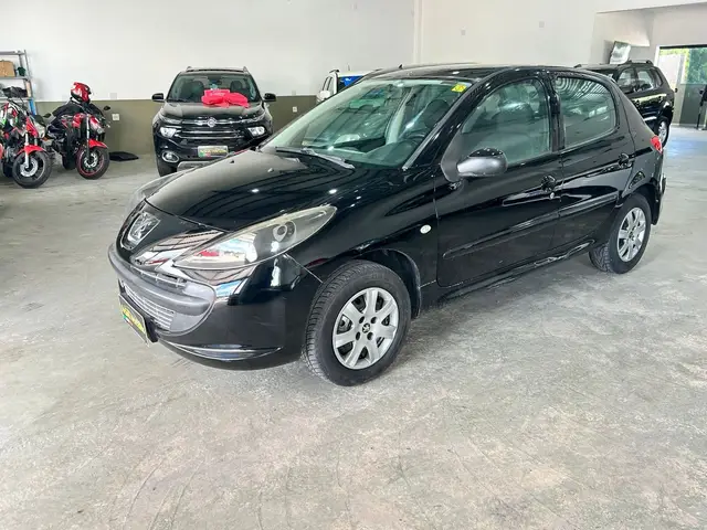 Carro Peugeot 207 2011 Hatch XR 1.4 8V (flex) 4p