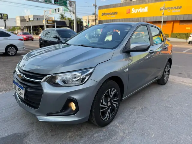 Carro Chevrolet Onix 2025 LT 1.0