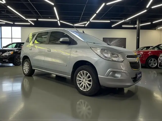 Carro Chevrolet Spin 2013 LT 5S 1.8 (Aut) (Flex)