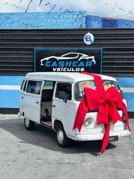 Carro Volkswagen Kombi 2004 Escolar 1.6 (Álcool)