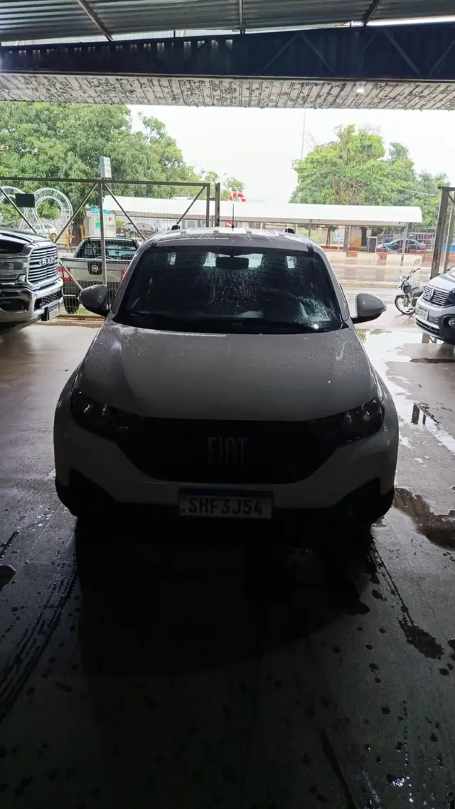 Carro Fiat Strada 2023 Freedom 1.3 CD (Flex)