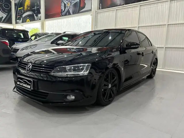 Carro Volkswagen Jetta 2013 2.0 Comfortline (Flex)