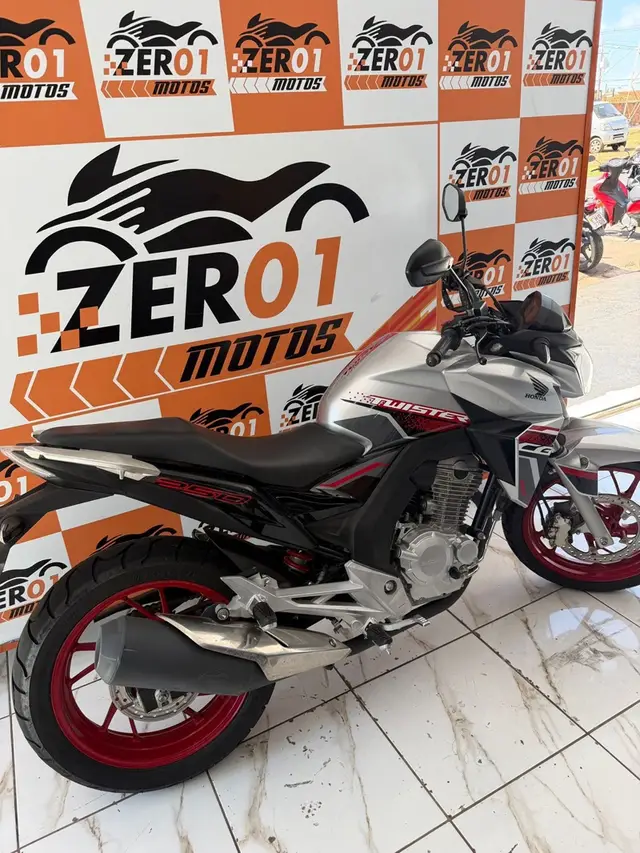 Moto Honda CB 250F Twister 2021 (CBS)