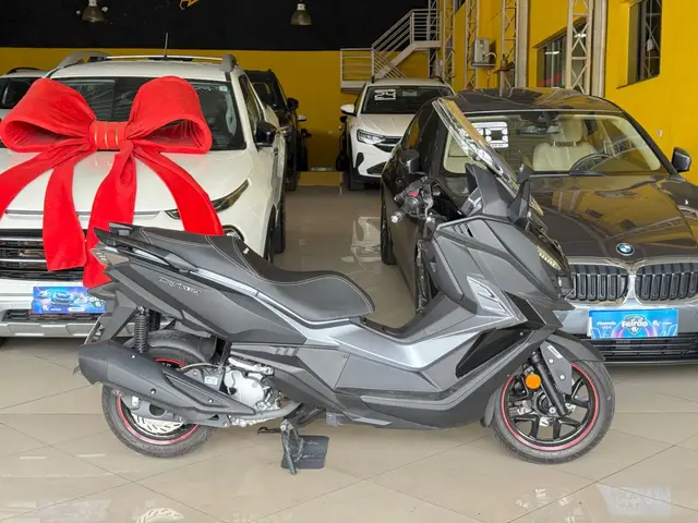 Moto Dafra Cruisym 2023 300