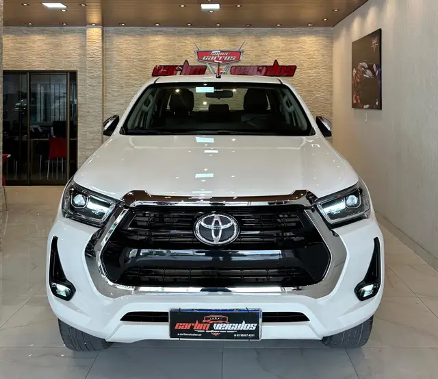 Carro Toyota Hilux Cabine Dupla 2016 Hilux 2.8 TDI SRX CD 4x4 (Aut)