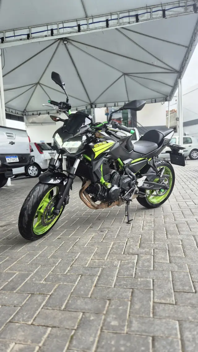 Moto Kawasaki Z 650 2021 SE ABS