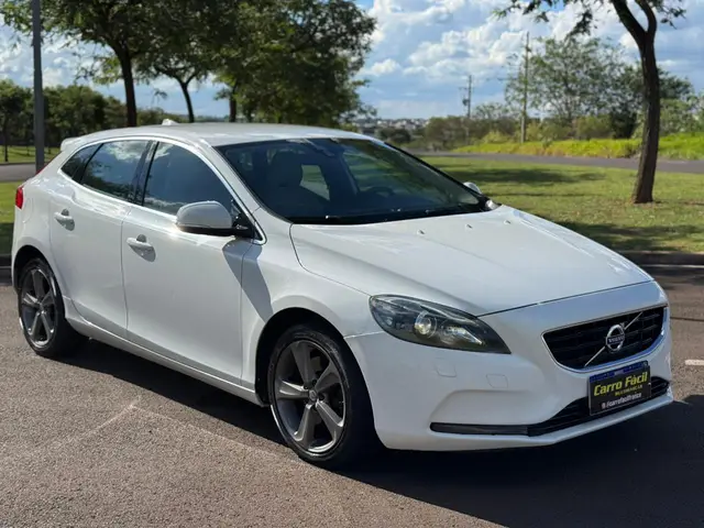 Carro Volvo V40 2014 T4 Dynamic 2.0
