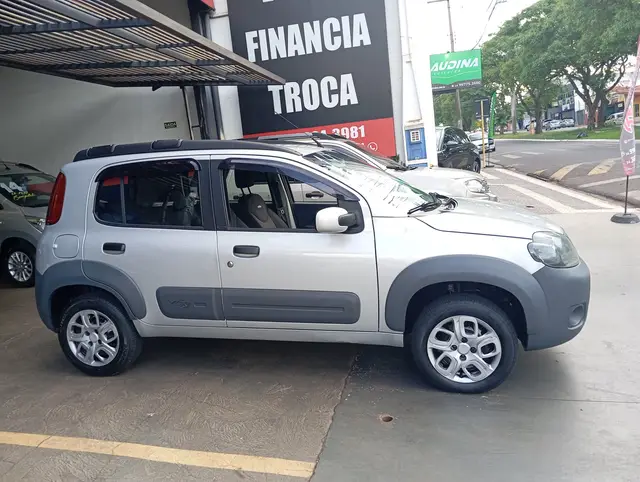 Carro Fiat Uno 2014 Way 1.0 8V (Flex) 4p