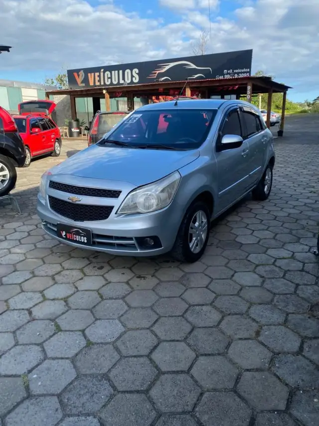 Carro Chevrolet Agile 2011 LTZ 1.4 8V (Flex)
