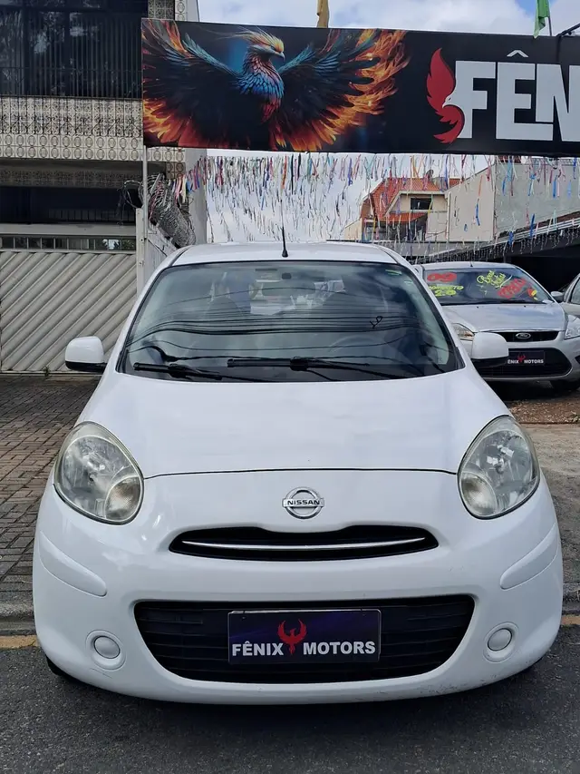 Carro Nissan March 2013 1.6 16V SV (Flex)