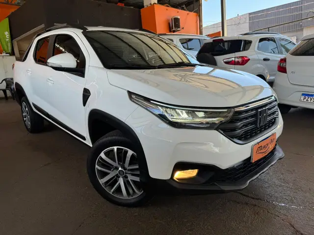 Carro Fiat Strada 2021 Volcano 1.3 CD (Flex)
