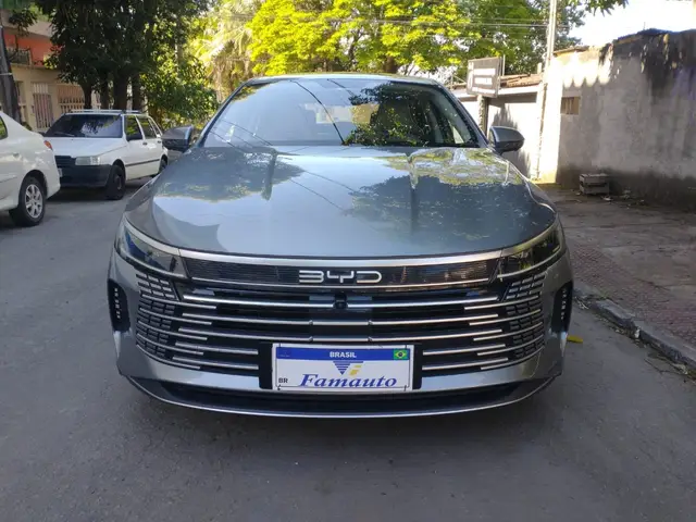 Carro BYD King 2025 DM-i GL