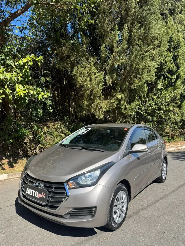 Carro Hyundai HB20S 2018 1.0 Comfort Plus (Flex)