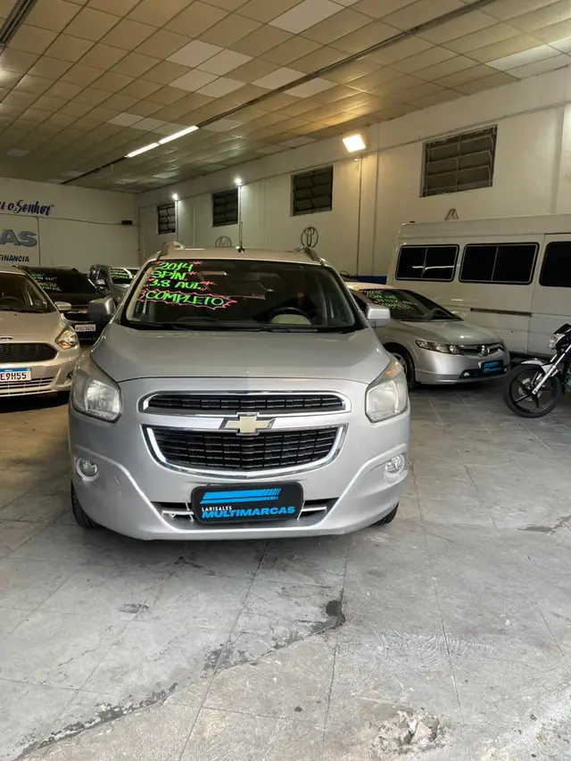 Carro Chevrolet Spin 2014 LT 5S 1.8 (Aut) (Flex)