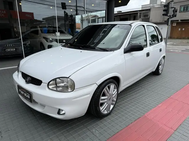 Carro Chevrolet Corsa Hatch 2002 Wind 1.0 MPFi 2p