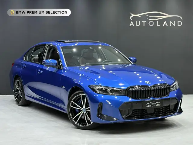 Carro BMW 330e 2024 M Sport 2.0 Turbo (Aut.) (Híb.)