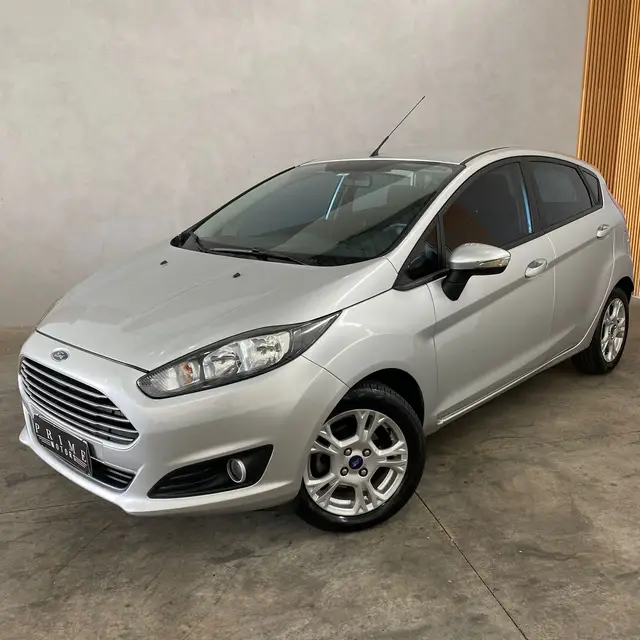 Carro Ford Fiesta Hatch 2017 SEL 1.6 16V Flex Mec. 5p - G