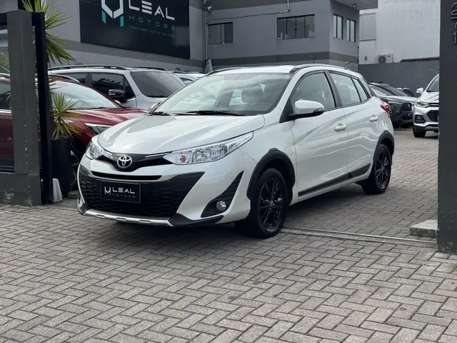 Carro Toyota Yaris 2019 X-Way 1.5 CVT (Flex)