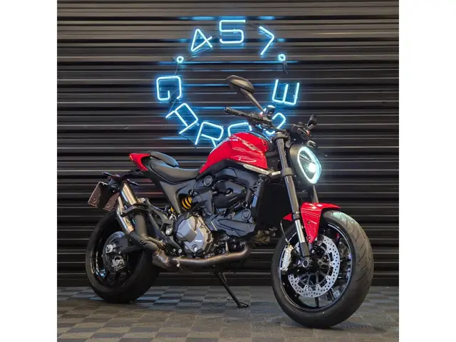 Moto Ducati Monster 2022 937 cc