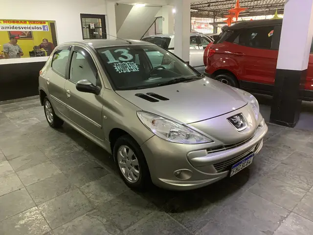 Carro Peugeot 207 2013 Hatch XR Sport 1.4 8V (flex)