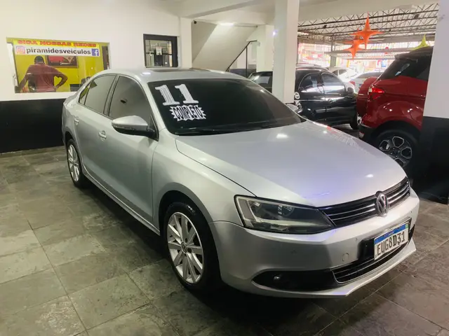 Carro Volkswagen Jetta 2011 2.0 Comfortline (Flex)