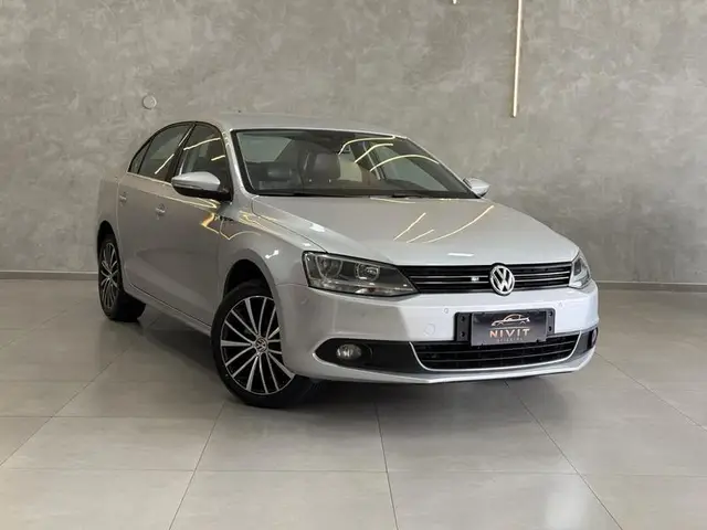 Carro Volkswagen Jetta 2014 2.0 TSI Highline DSG