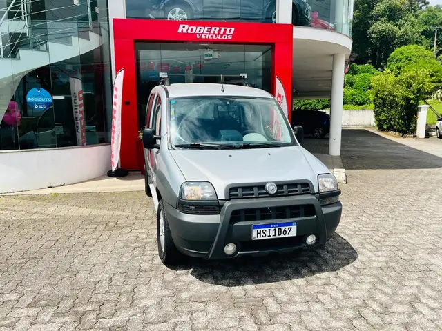 Carro Fiat Doblò 2004 Adventure 1.8 8V
