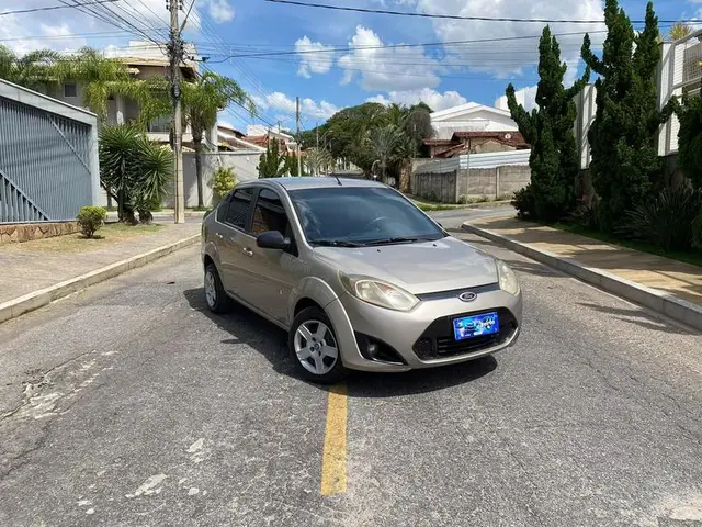 Carro Ford Fiesta Sedan 2011 1.6 (Flex)