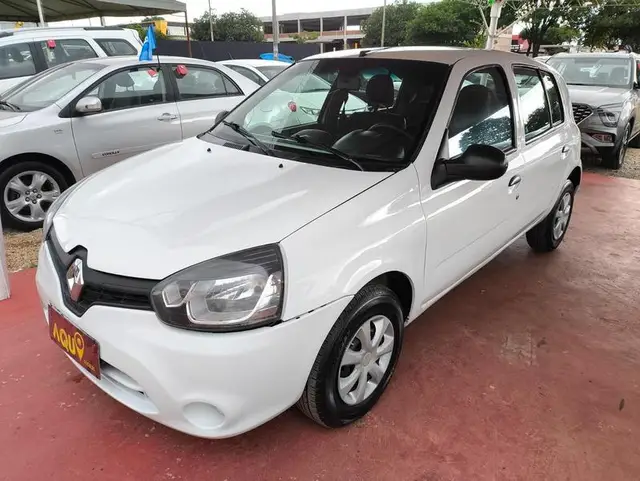Carro Renault Clio 2015 1.0 Hi-Power 16V