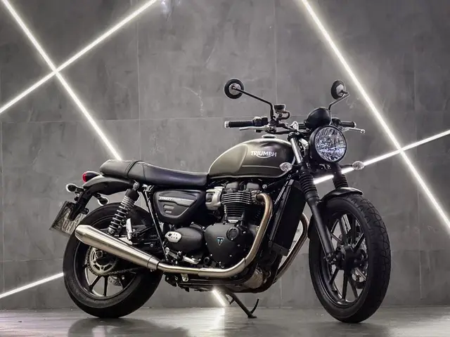 Moto Triumph Street Twin 2022 900cc