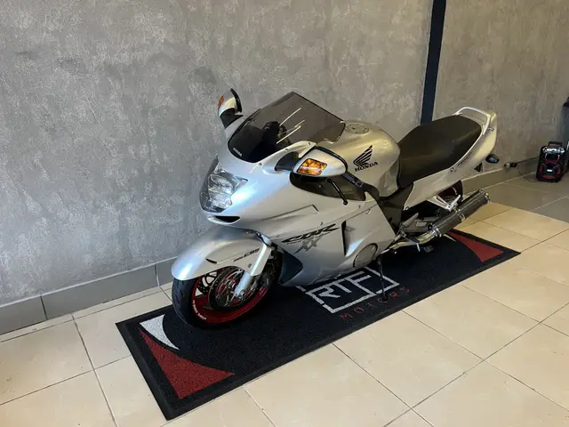 Moto Honda CBR 1100 2001 XX Super Blackbird