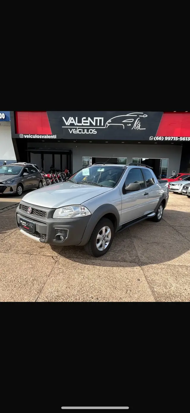 Carro Fiat Strada 2015 Working 1.4 (Flex) (Cabine Dupla)