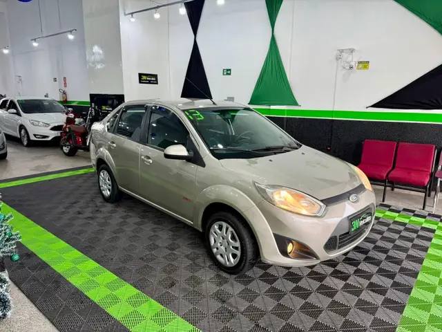 Carro Ford Fiesta Sedan 2013 Sed. 1.6 8V Flex 4p