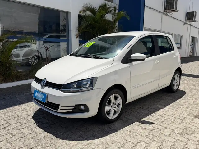Carro Volkswagen Fox 2016 1.6 MSI Comfortline (Flex)