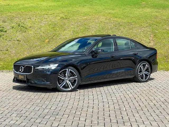 Carro Volvo S60 2020 2.0 T8 R-Design Hybrid (Aut)