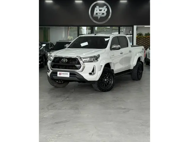 Carro Toyota Hilux Cabine Simples 2024 4x4 2.8 Diesel