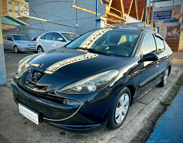 Carro Peugeot 207 2014 Hatch Active 1.4 (Flex)