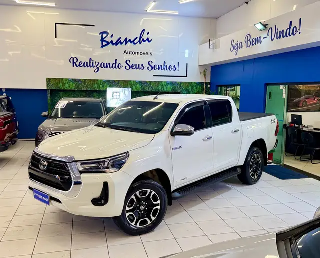 Carro Toyota Hilux Cabine Dupla 2021 SRX 2.8 TDI CD 4x4 (Aut)