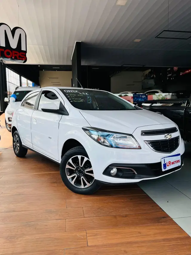 Carro Chevrolet Onix 2016 1.4 LTZ SPE/4