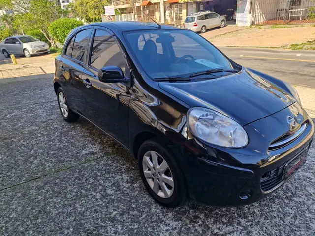 Carro Nissan March 2013 1.6 16V SV (Flex)