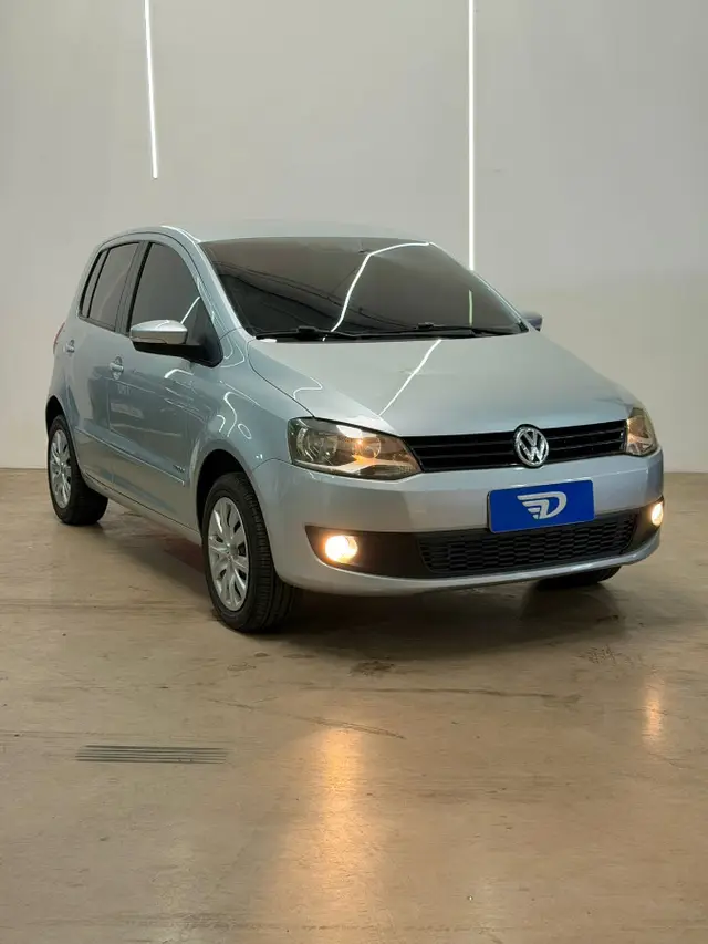Carro Volkswagen Fox 2013 1.0 VHT (Flex) 4p