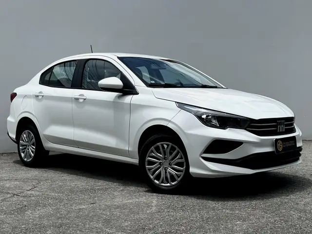 Carro Fiat Cronos 2023 Drive 1.3 (Flex) AT