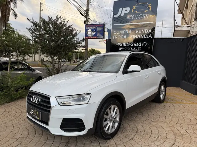 Carro Audi Q3 2017 1.4 TFSI Ambiente S Tronic
