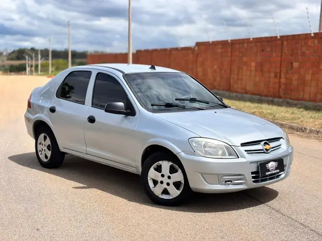 Carro Chevrolet Prisma 2009 Joy 1.4 (Flex)