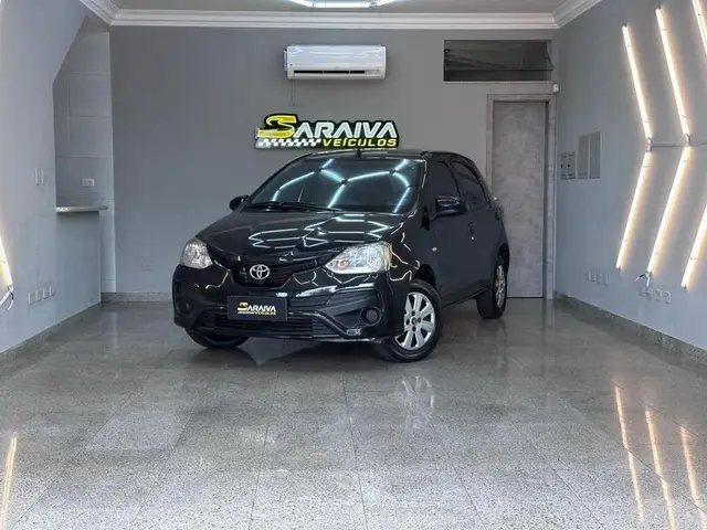 Carro Toyota Etios 2018 X 1.3 (Flex)