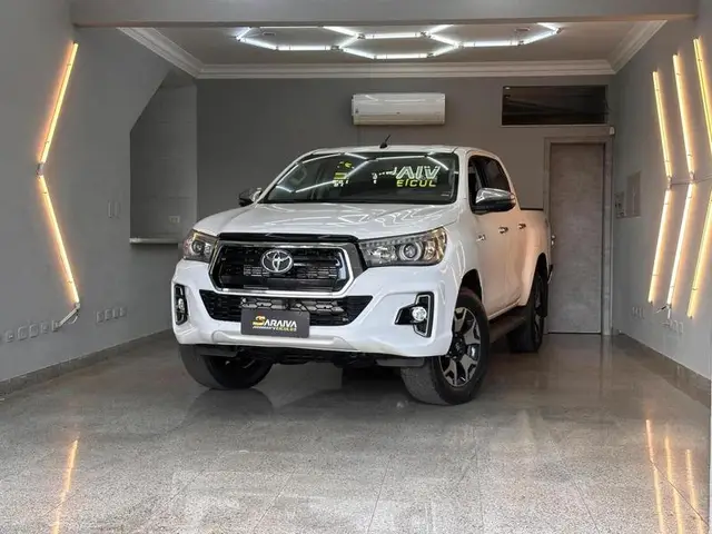 Carro Toyota Hilux Cabine Dupla 2020 Hilux 2.8 TDI SRV CD 4x4 (Aut)